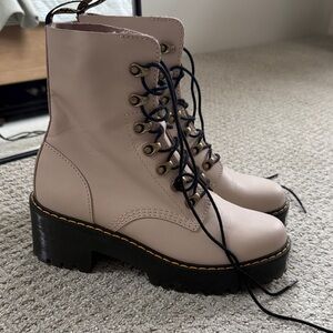 Dr. Marten’s Leona